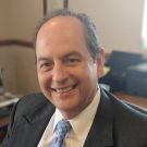 Abogado César Alberto Herdoiza de Lesiones en Kansas City