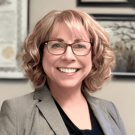 Abogados Sally G. Kelsey de Lesiones en Lawrence KS